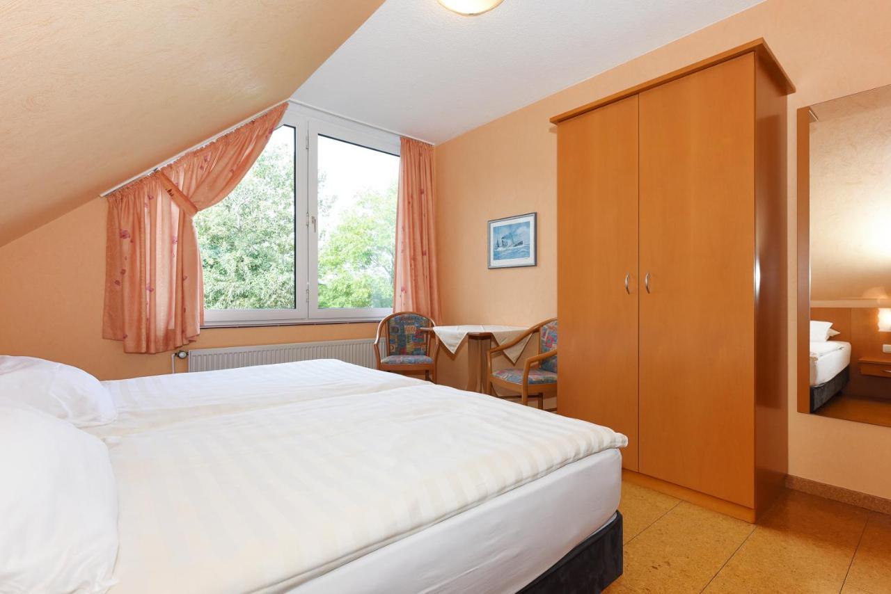 Hotel-Pension Altes Siel 贝塞尔 外观 照片