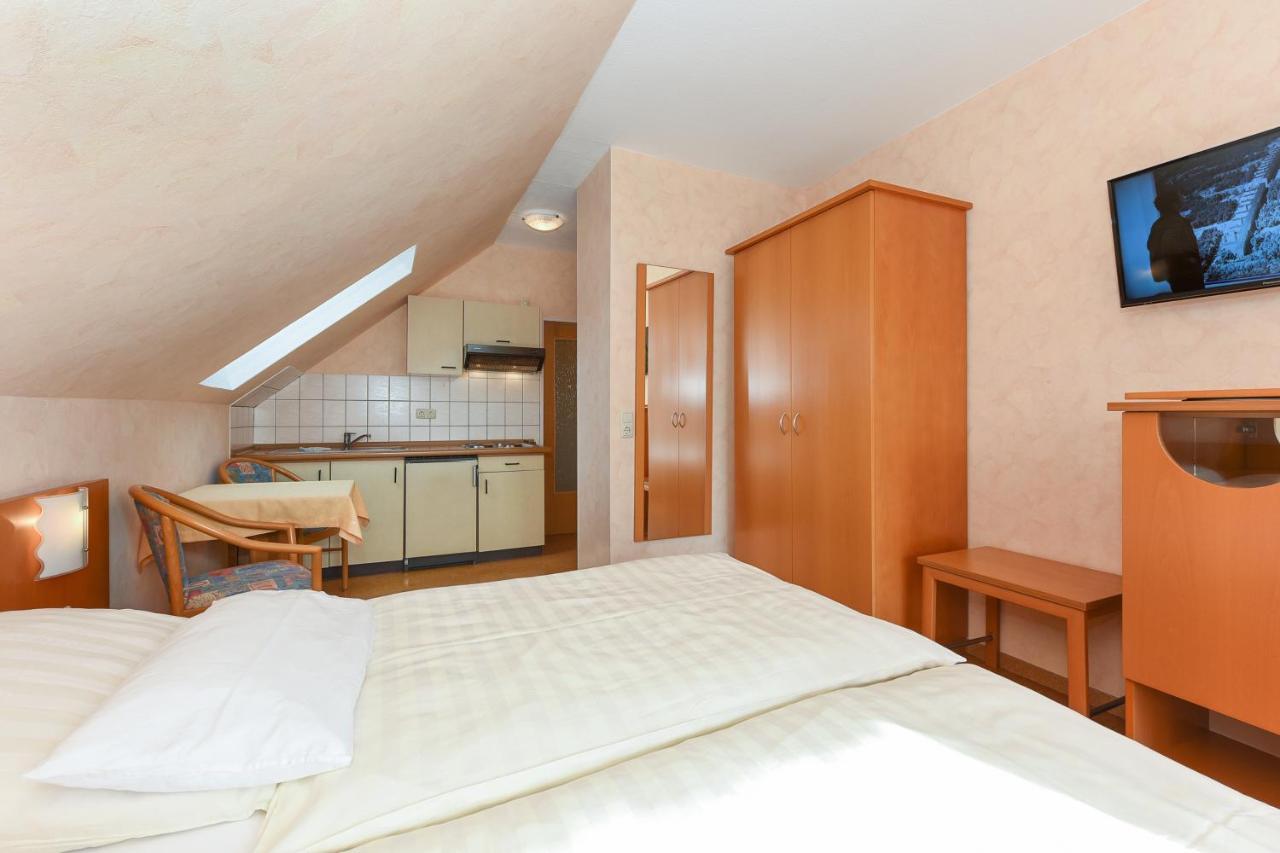 Hotel-Pension Altes Siel 贝塞尔 外观 照片